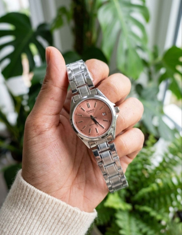 ساعت زنانه دخترانه کاسیو casio کلاسیک صفحه گلبهی