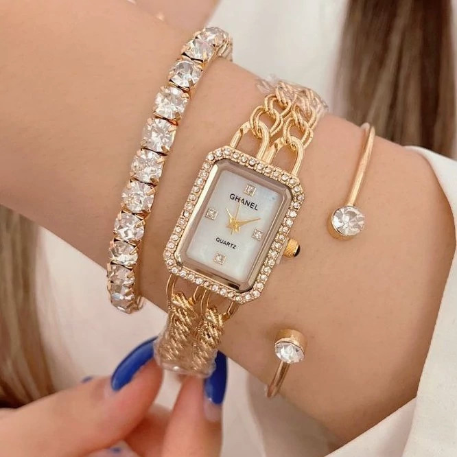 ست ساعت و دستبند دخترانه شنل chanel با ۴ دستبند